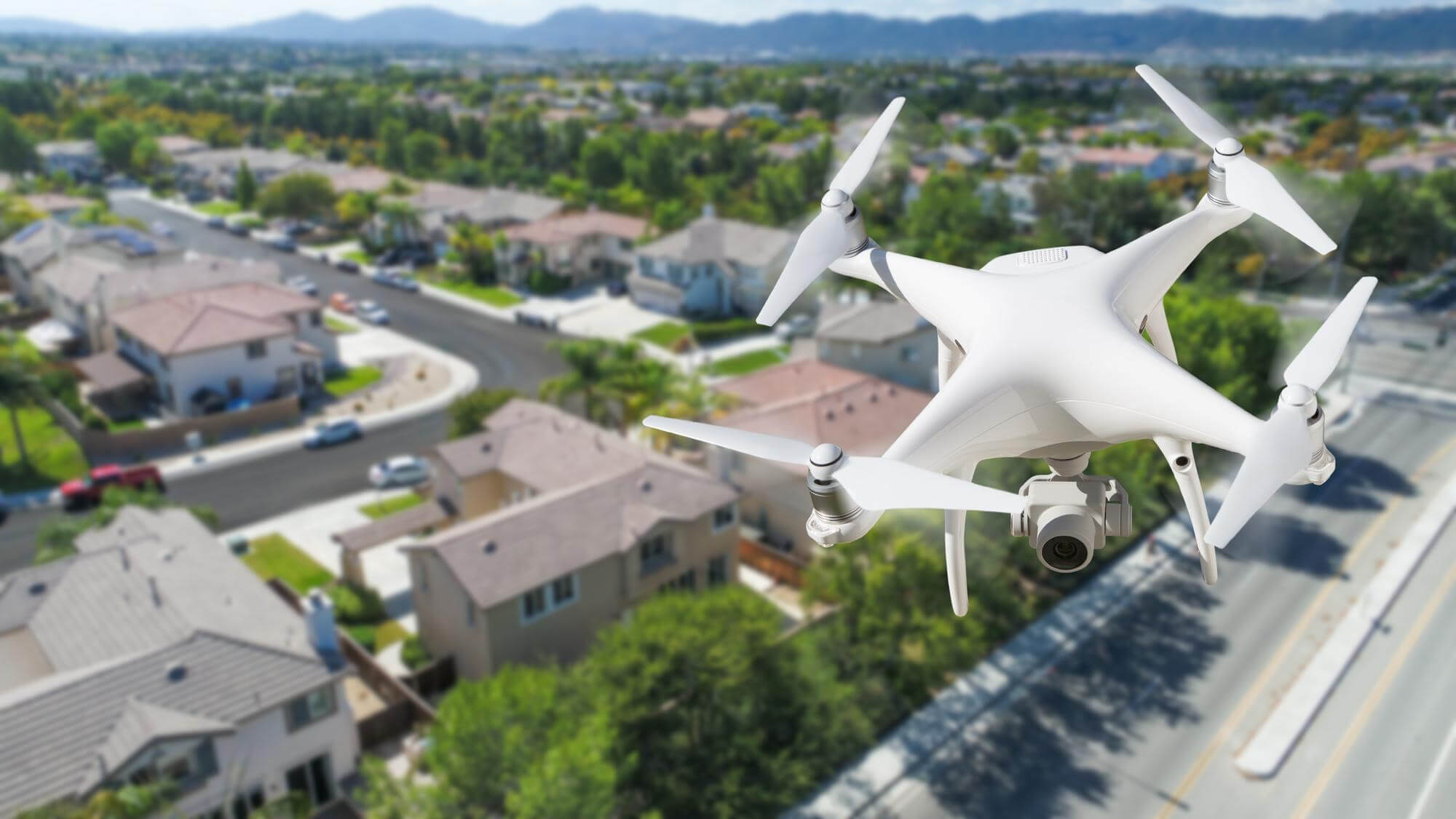 Latanie dronem w Polsce - często zadawane pytania